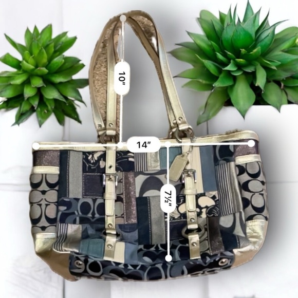 COACH - Signature Carly Patchwork Denim
Leather Shoulder - Picture 4 of 7